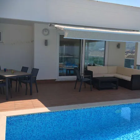 Villa Carlijn Met Prive-zwembad, Veel Privacy En Panoramisch Uitzicht Op Zee, Op Luxe Alanya
