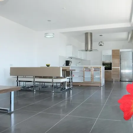 Carlijn Met Prive-zwembad, Veel Privacy En Panoramisch Uitzicht Op Zee, Op Luxe Villa *